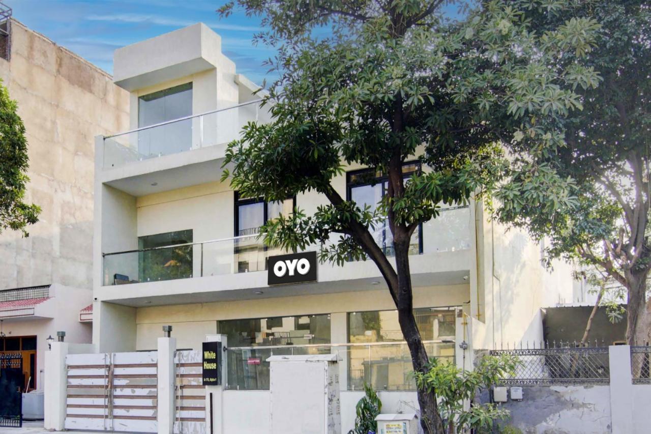 Oyo White House Hotell Noida Eksteriør bilde